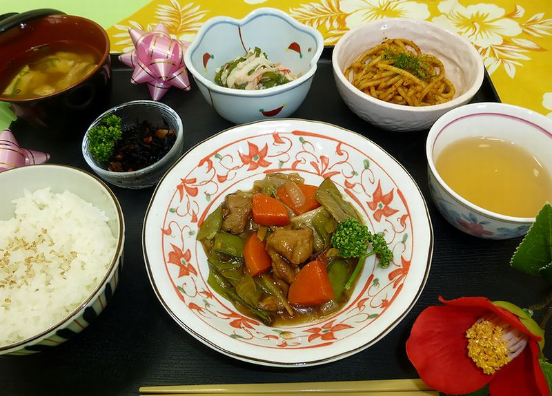 鶏肉の中華風旨煮！！