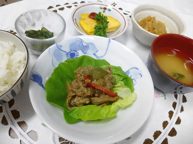 茄子と豚肉の甘辛味噌炒め！！