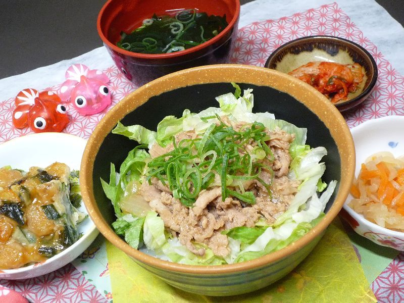 くみのき苑　本部発　豚丼！！…(^_−)−☆