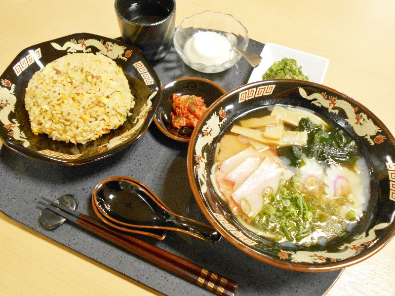 くみのき苑　もず陵南　炒飯とラーメン！！…(^_−)−☆