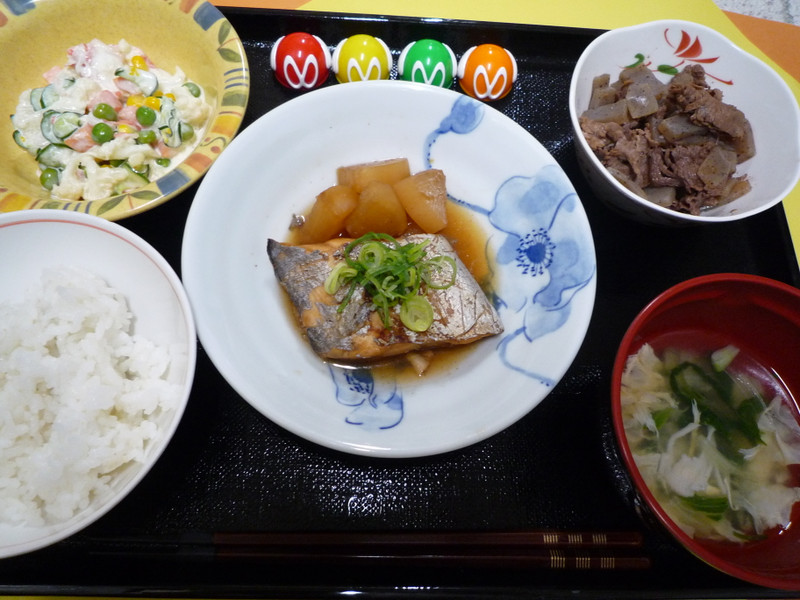 くみのき苑本部　太刀魚の煮付