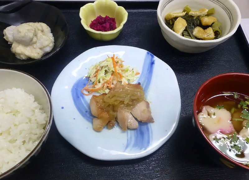 くみのき苑堺北　鶏肉の香味焼き