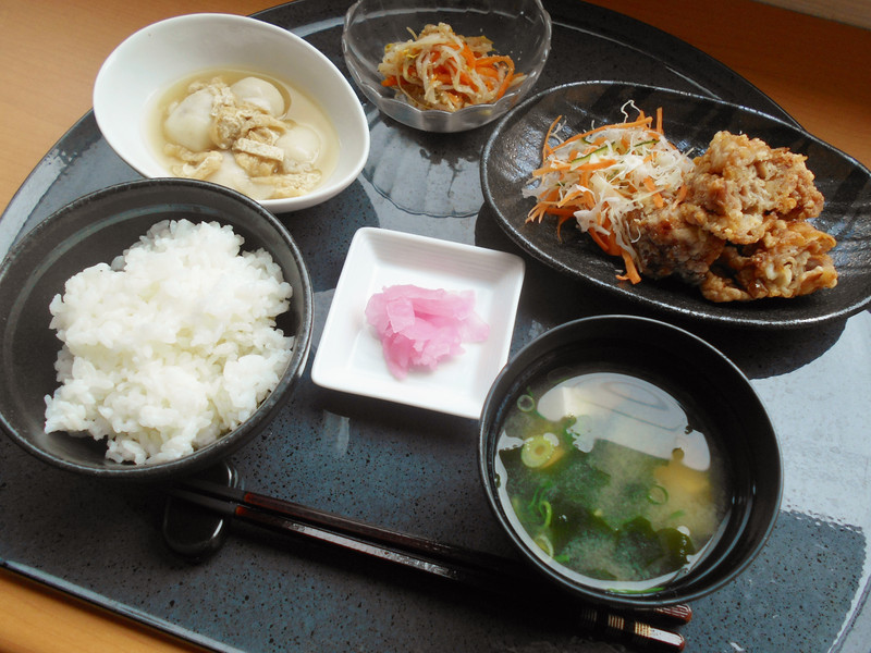 くみのき苑もず陵南　豚肉の竜田揚げ