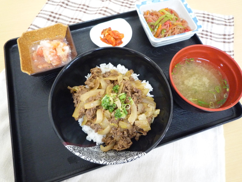 くみのき苑ゆらら　焼肉丼