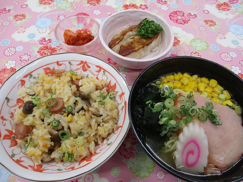 くみのき苑堺北　ラーメン