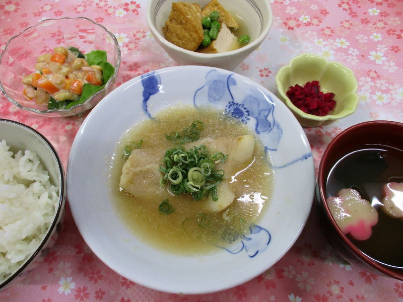 くみのき苑堺北　カレイの卸煮