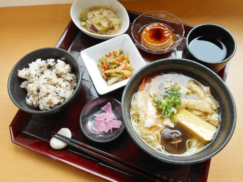 くみのき苑もず陵南　煮麺