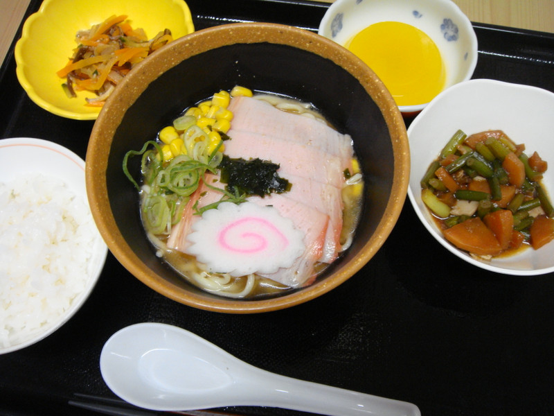 くみのき苑本部　味噌ラーメン