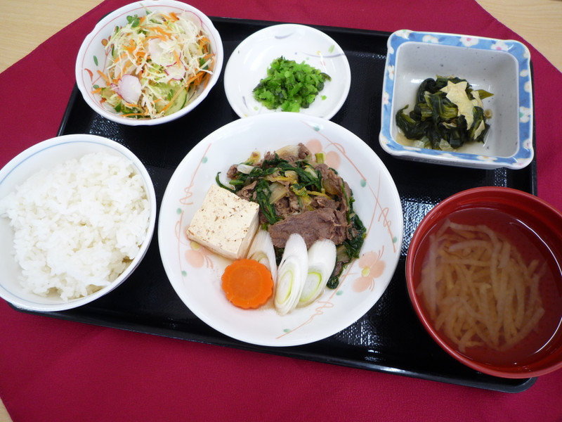 くみのき苑ゆらら　すき焼き風煮物