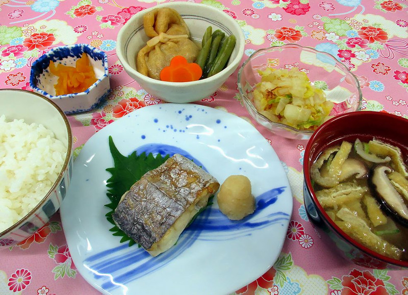 くみのき苑堺北　太刀魚の塩焼