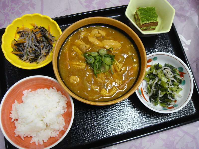 くみのき苑本部　カレー南蛮そば