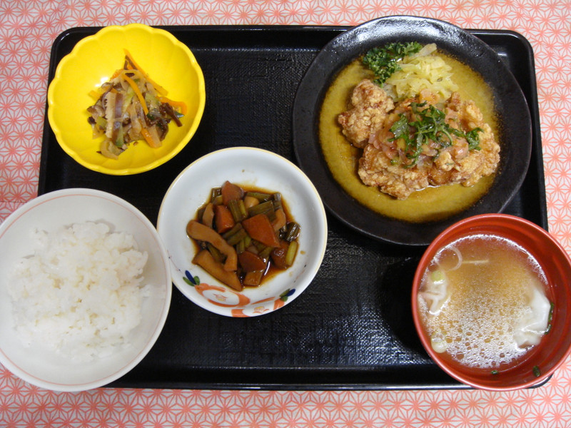 くみのき苑本部　鶏唐揚のさっぱり梅だれ