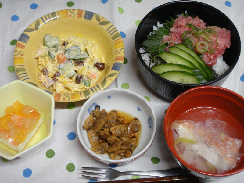 くみのき苑本部　ねぎとろ丼