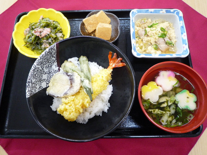 くみのき苑ゆらら　天丼