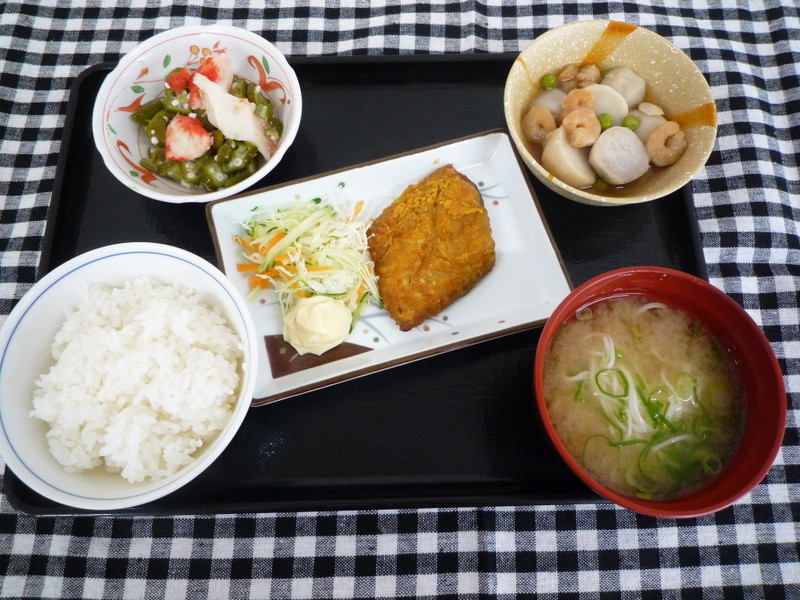 くみのき苑ゆらら　さばのカレームニエル