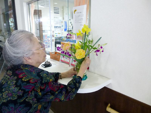 生け花が、楽しいんです・・・・・(^_−)−☆