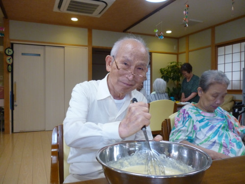 皆さんでクレープ作りました！