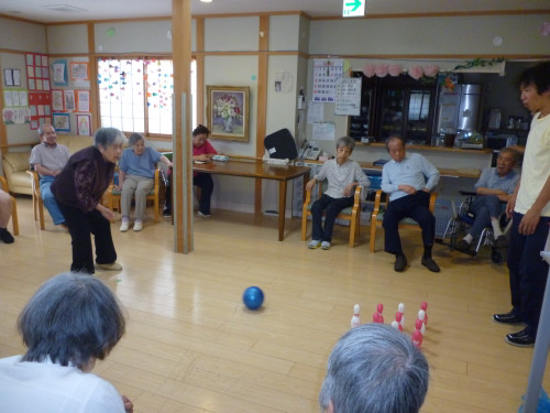 ☆☆　恒例　室内ボーリング大会　☆☆