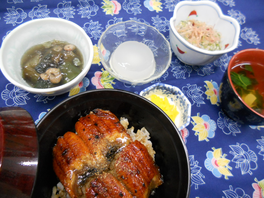 くみのき苑堺北　うなぎ丼