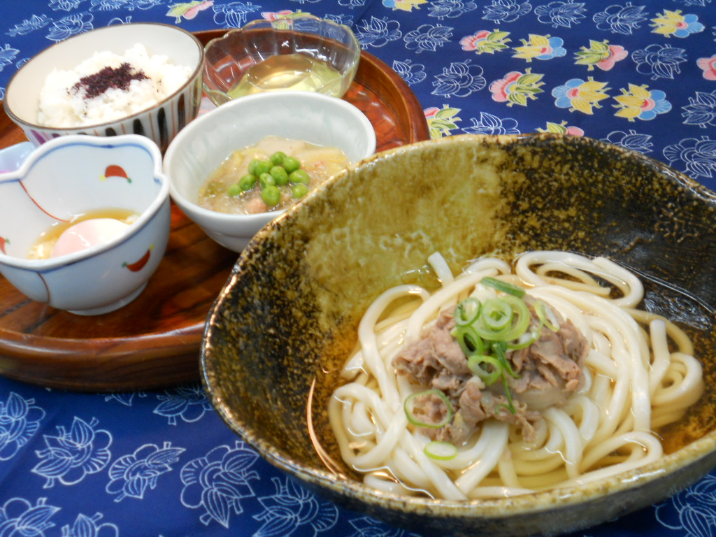 くみのき苑　堺北　肉うどん