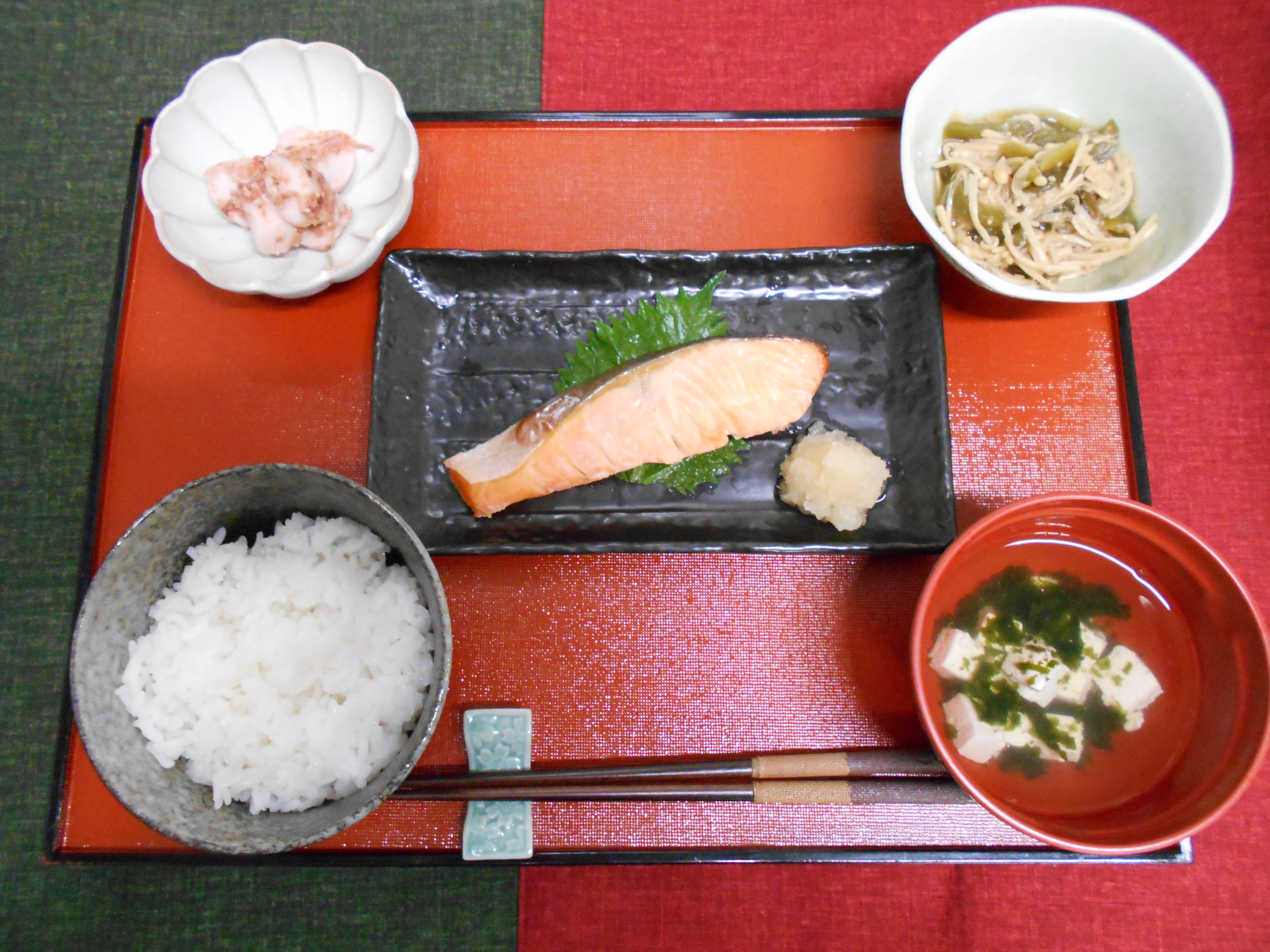 くみのき苑本部　焼鮭