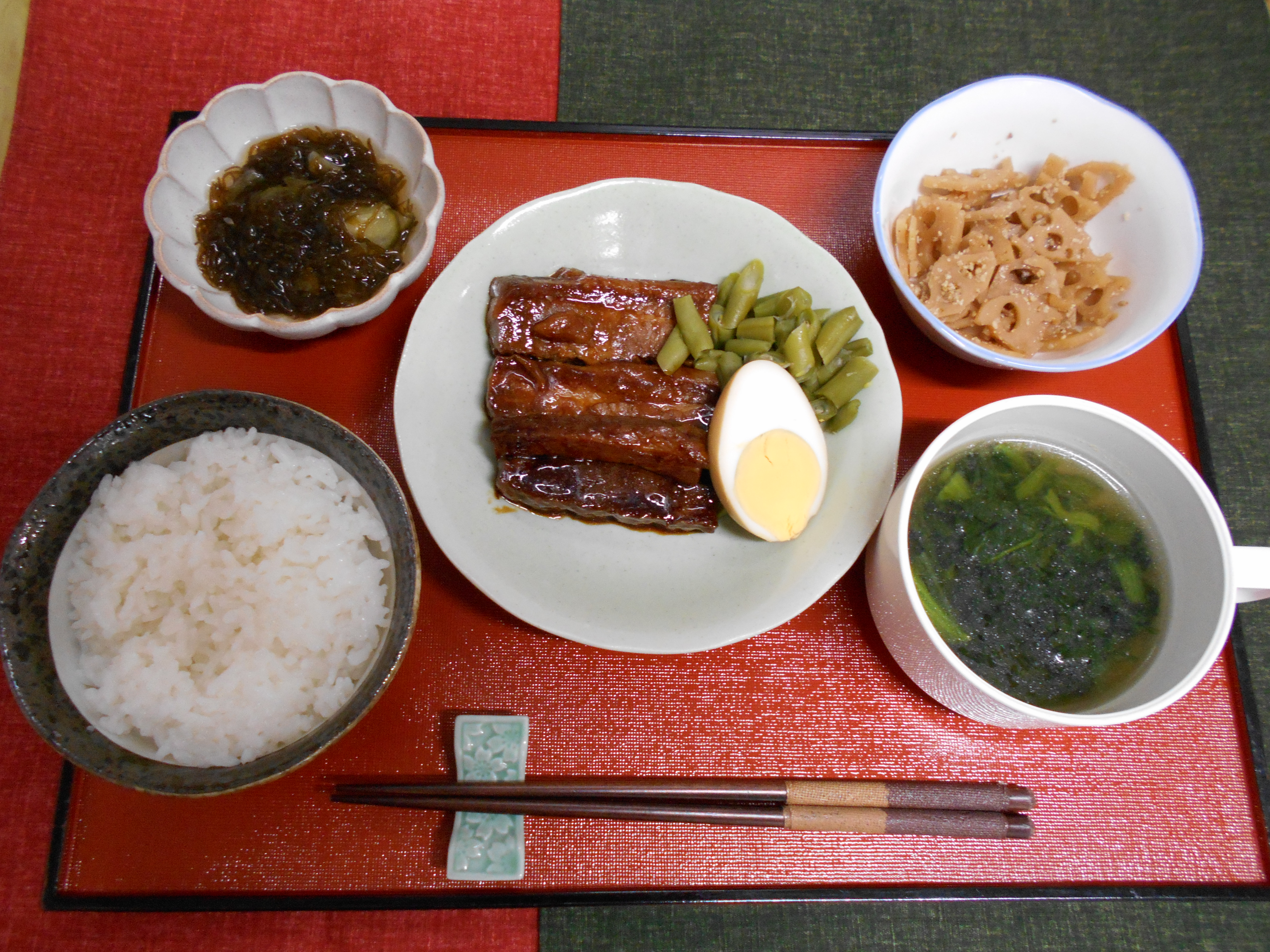 くみのき苑本部　豚角煮