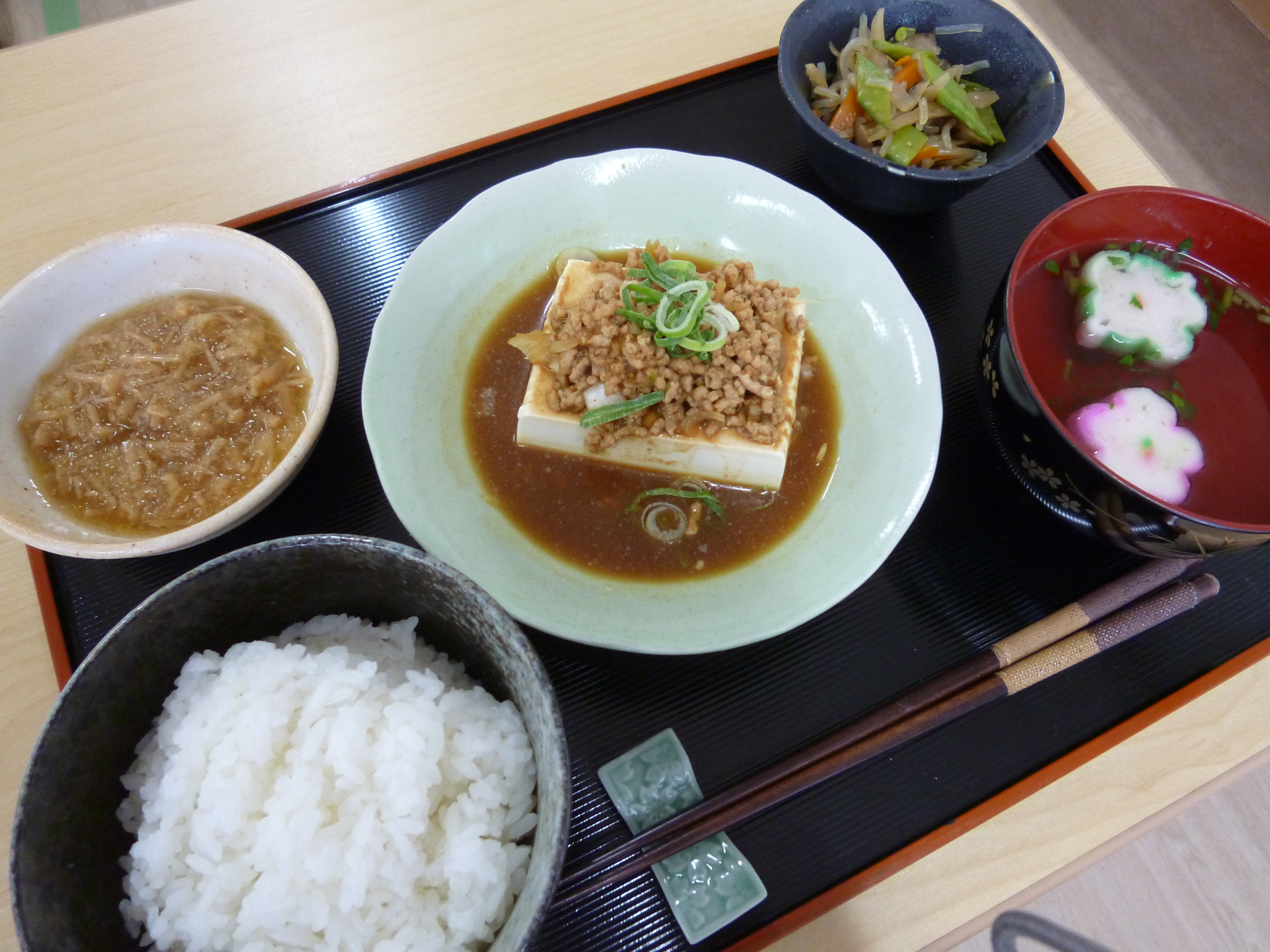 くみのき苑ゆらら　肉味噌豆腐