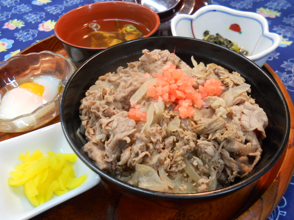 くみのき苑堺北　牛丼