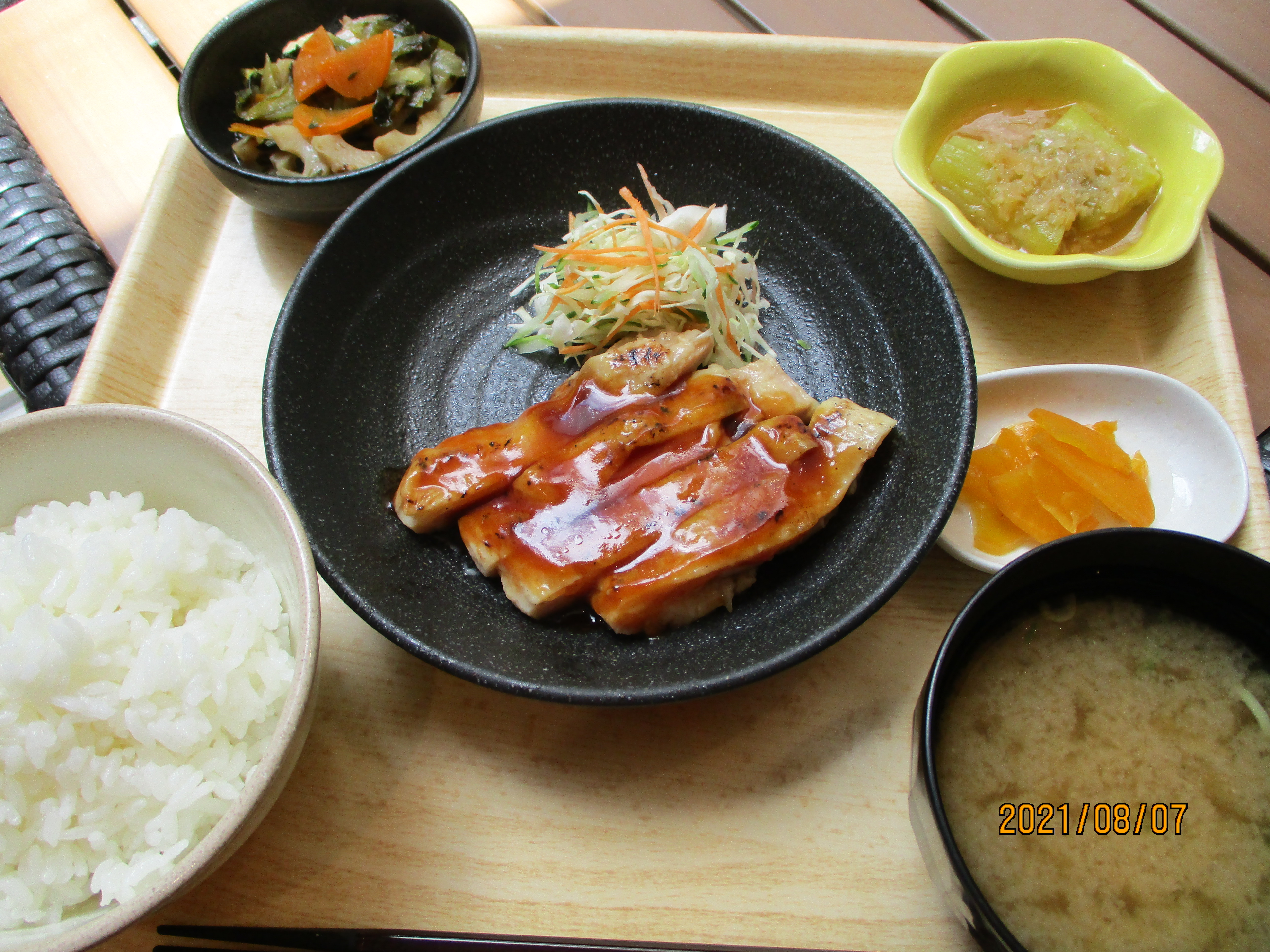 くみのき苑しらさぎ　チキンステーキ