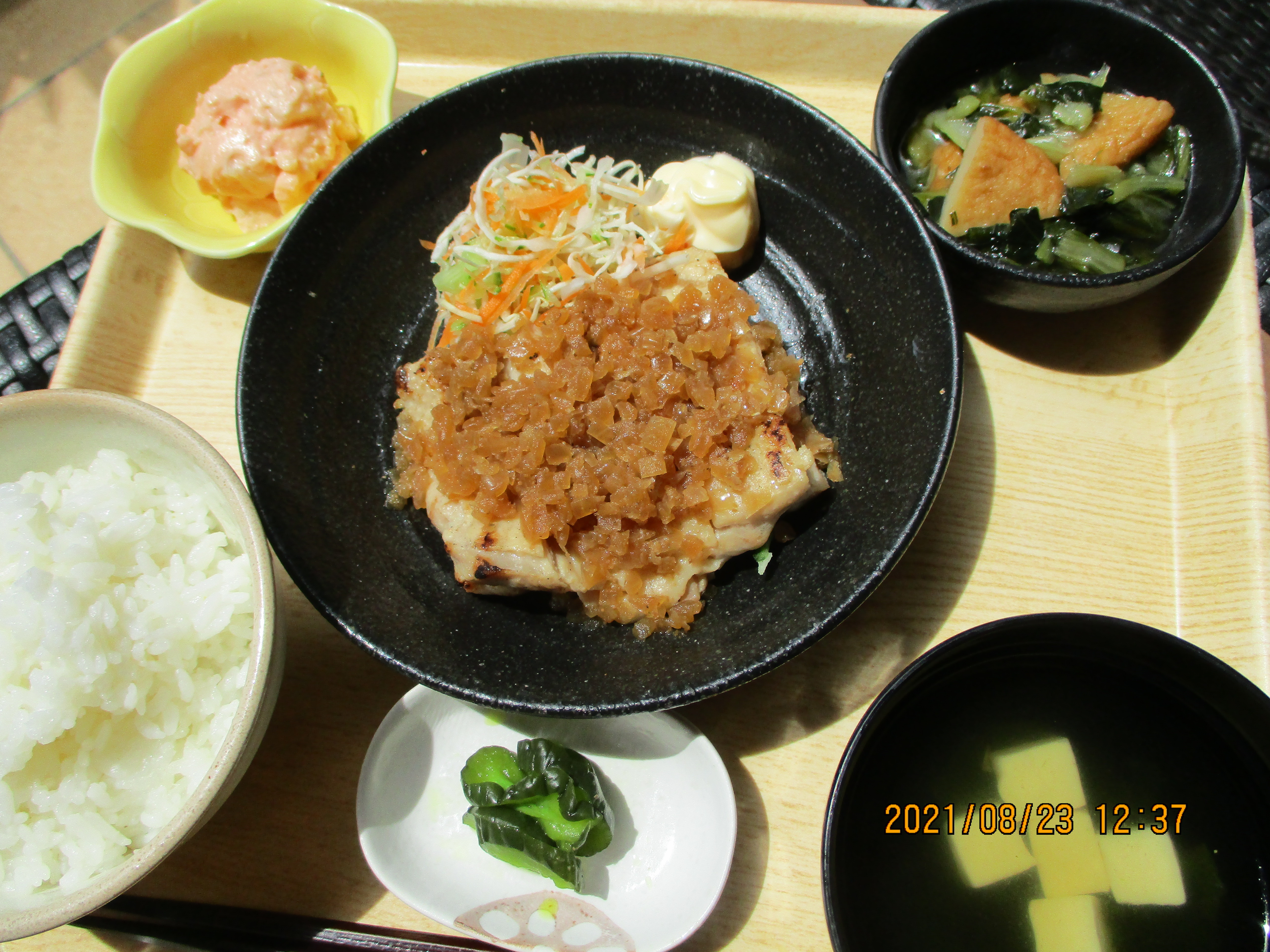 くみのき苑しらさぎ　鶏肉の香味焼き