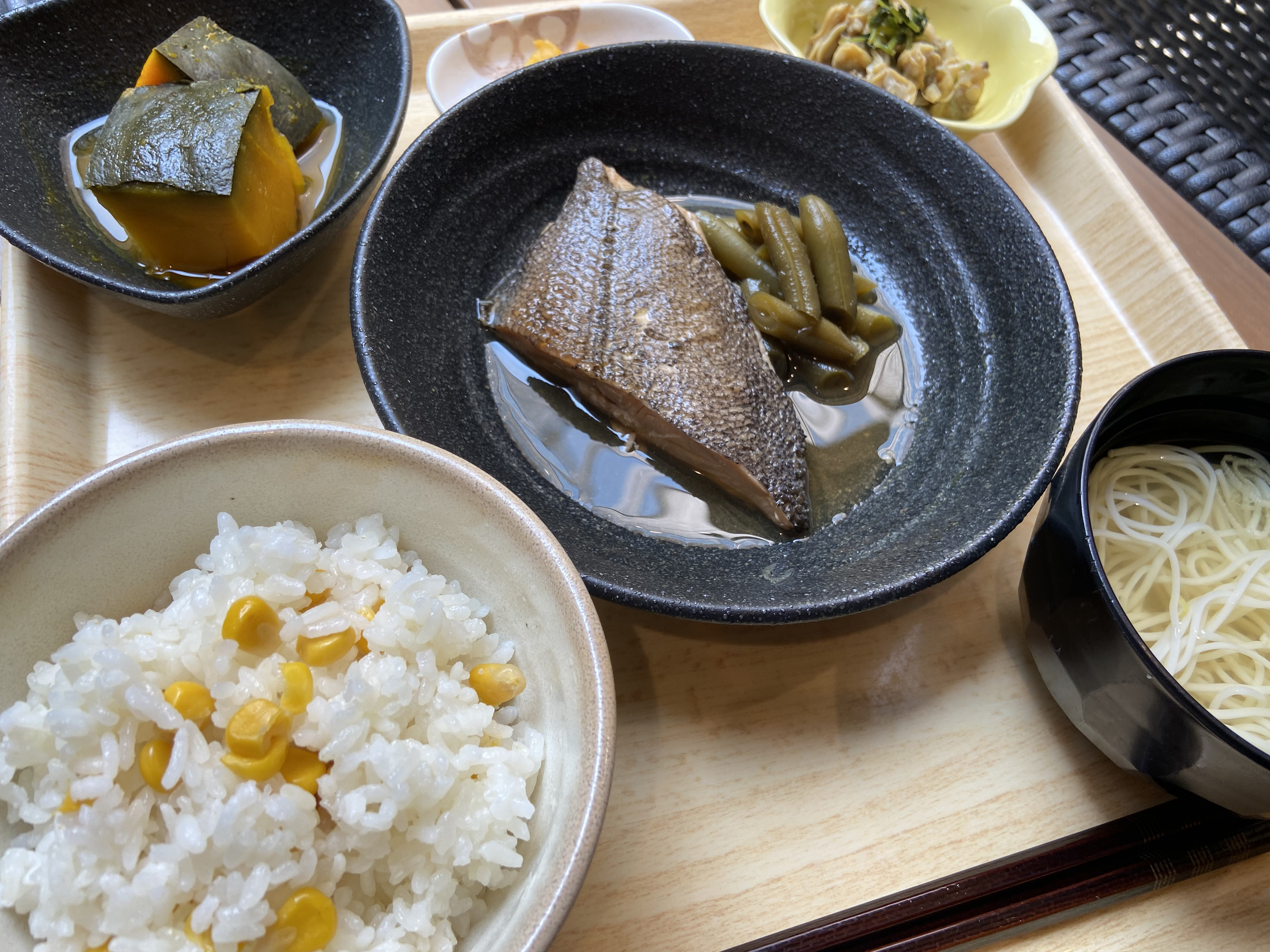 くみのき苑しらさぎ　黄金カレイの煮付