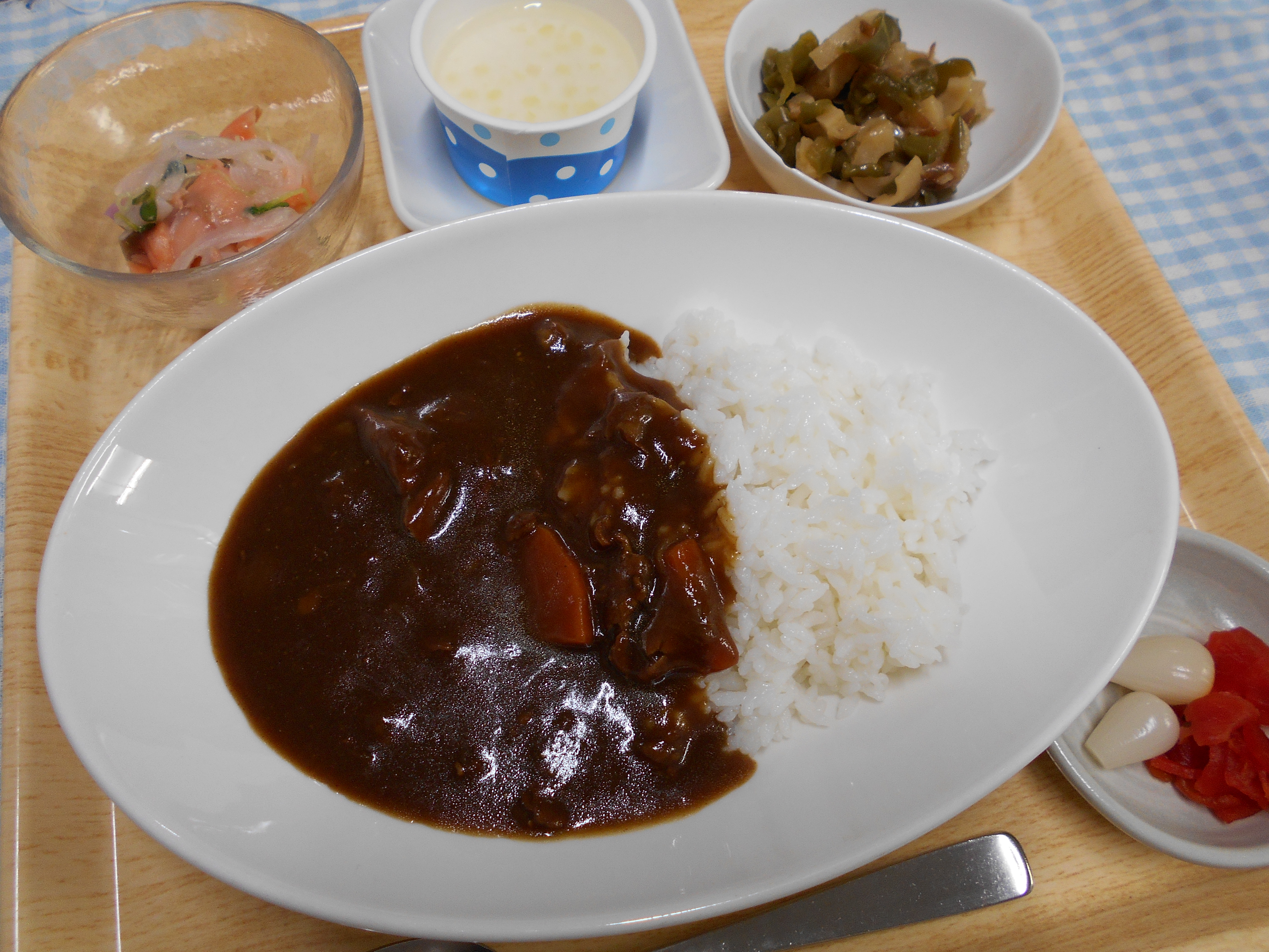 くみのき苑本部　カレーライス