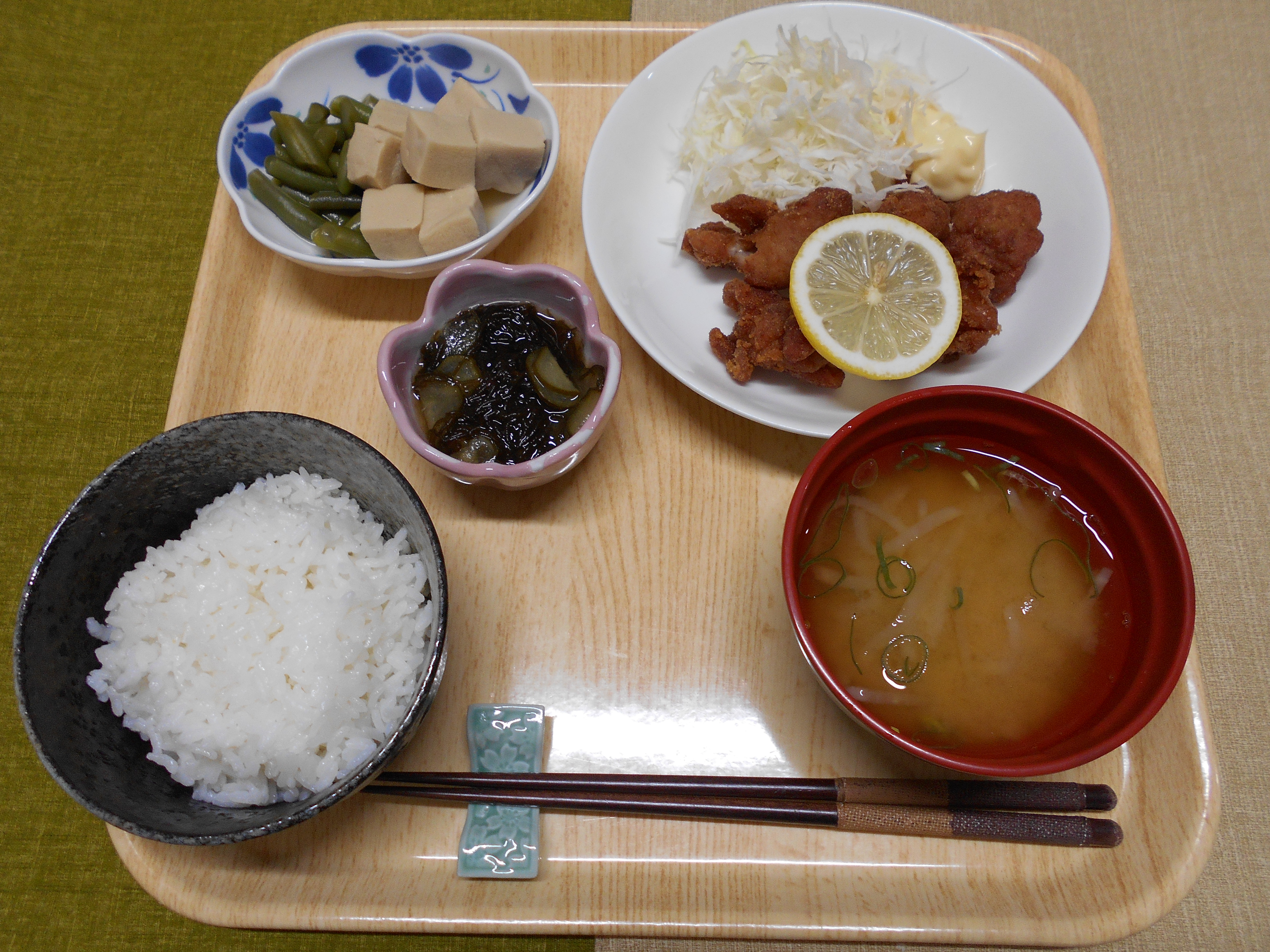 くみのき苑本部　若鶏の唐揚