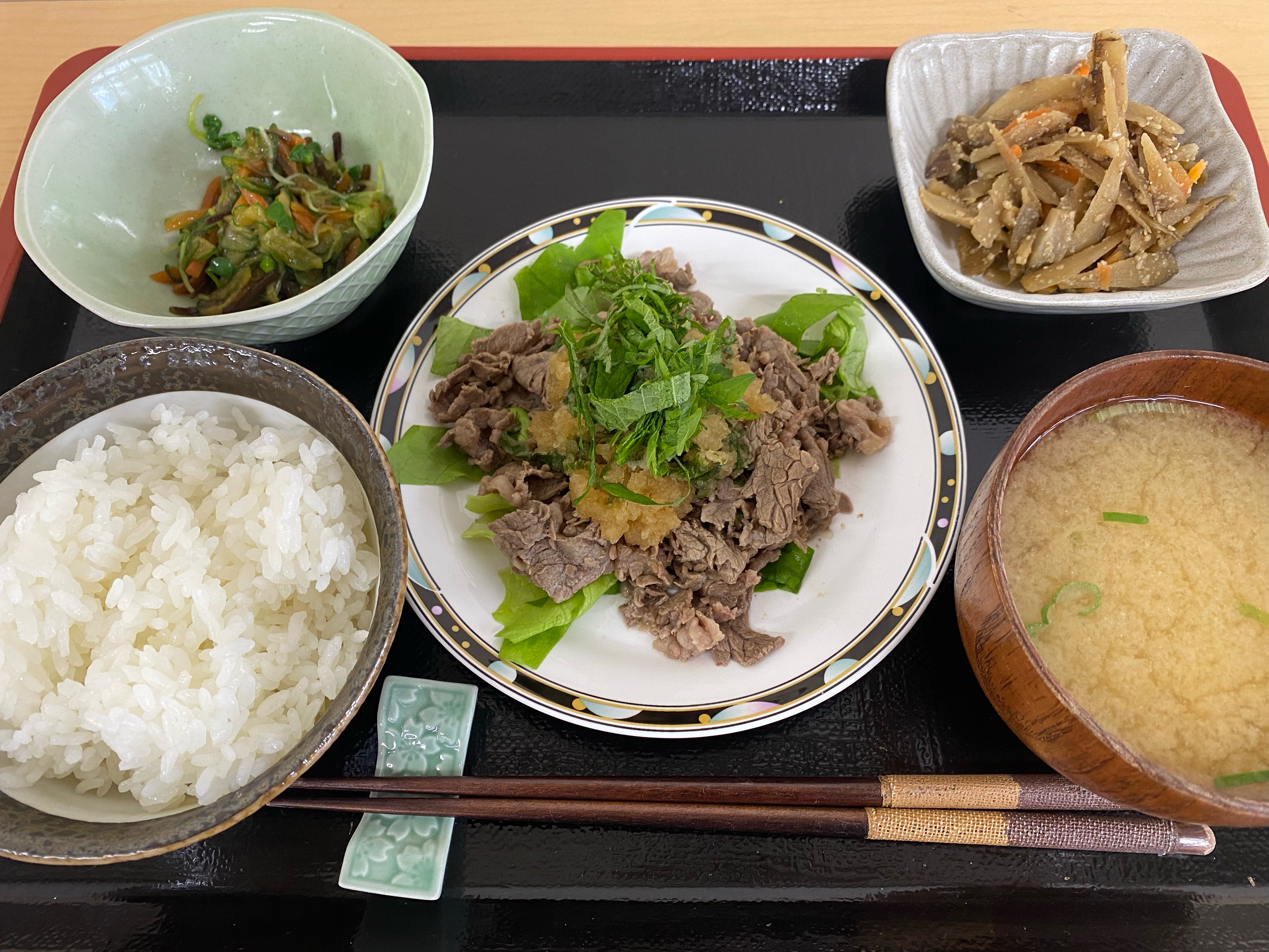 くみのき苑ゆらら　牛肉の卸ポン酢