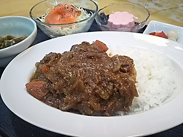 くみのき苑堺北　カレーライス