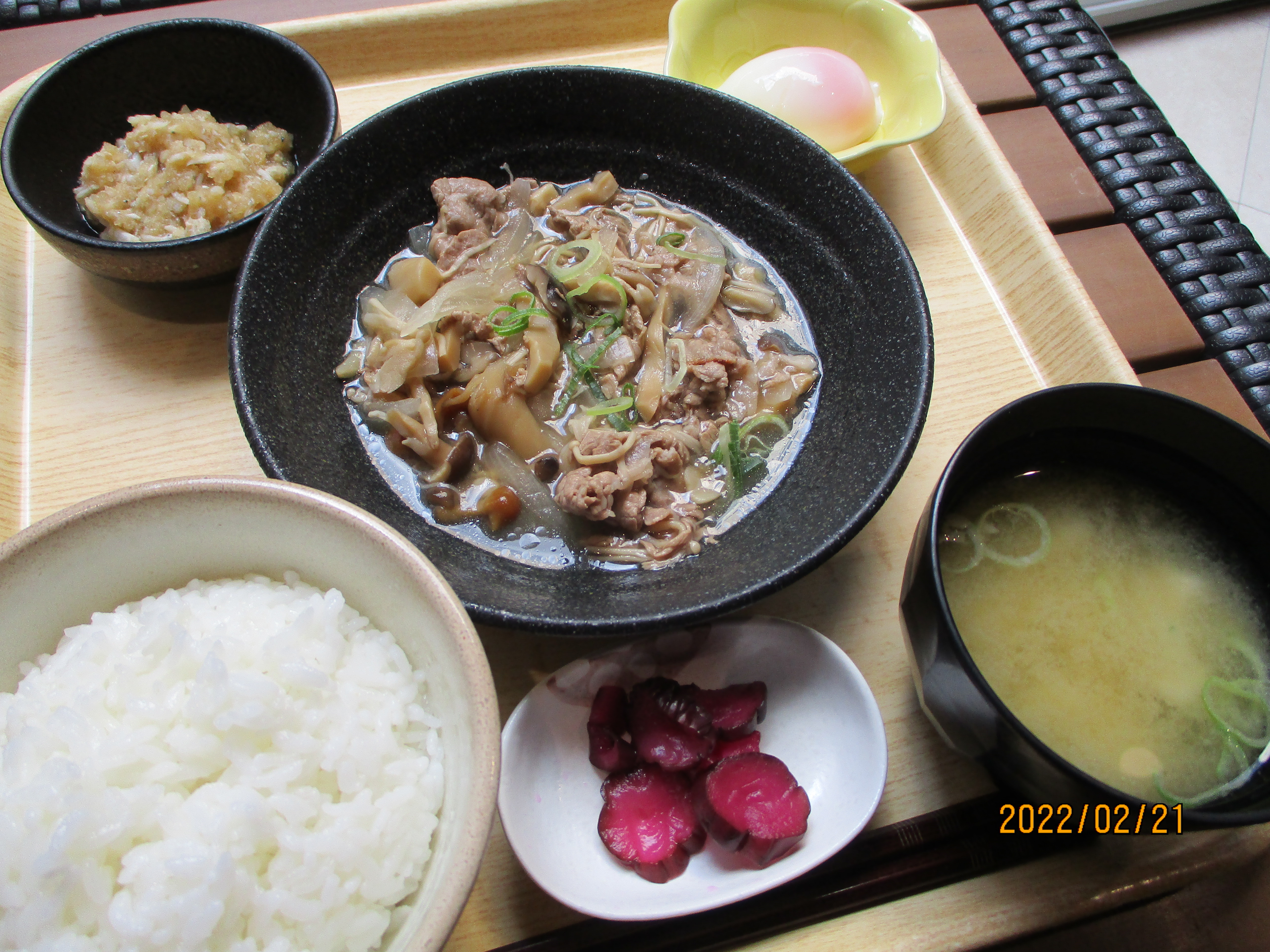 くみのき苑しらさぎ　牛肉ときのこのすき煮