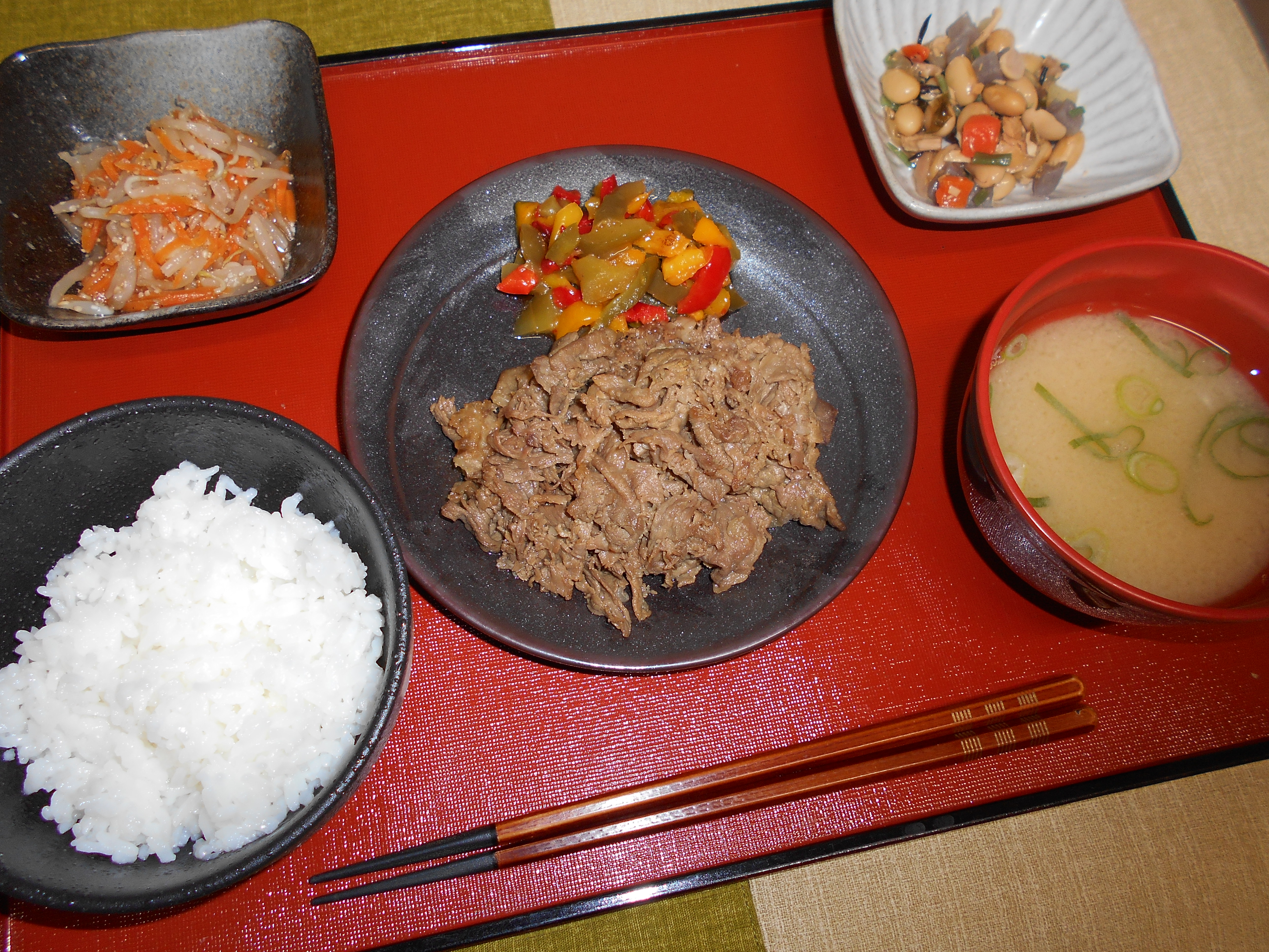 くみのき苑本部　牛肉の和風つけ焼