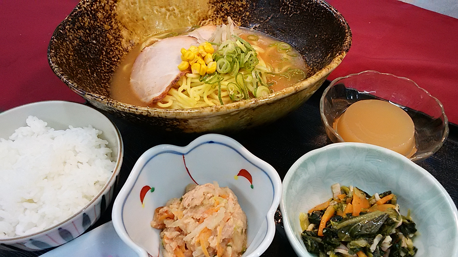 くみのき苑堺北　豚骨醤油ラーメン