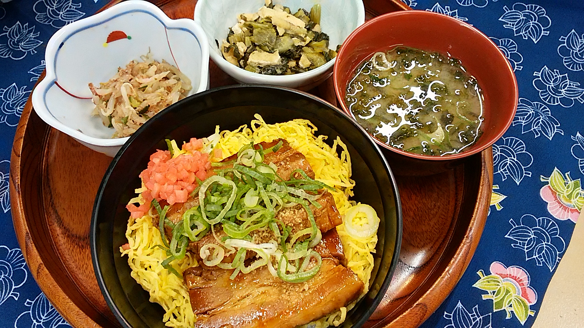 くみのき苑堺北　チャーシュー丼