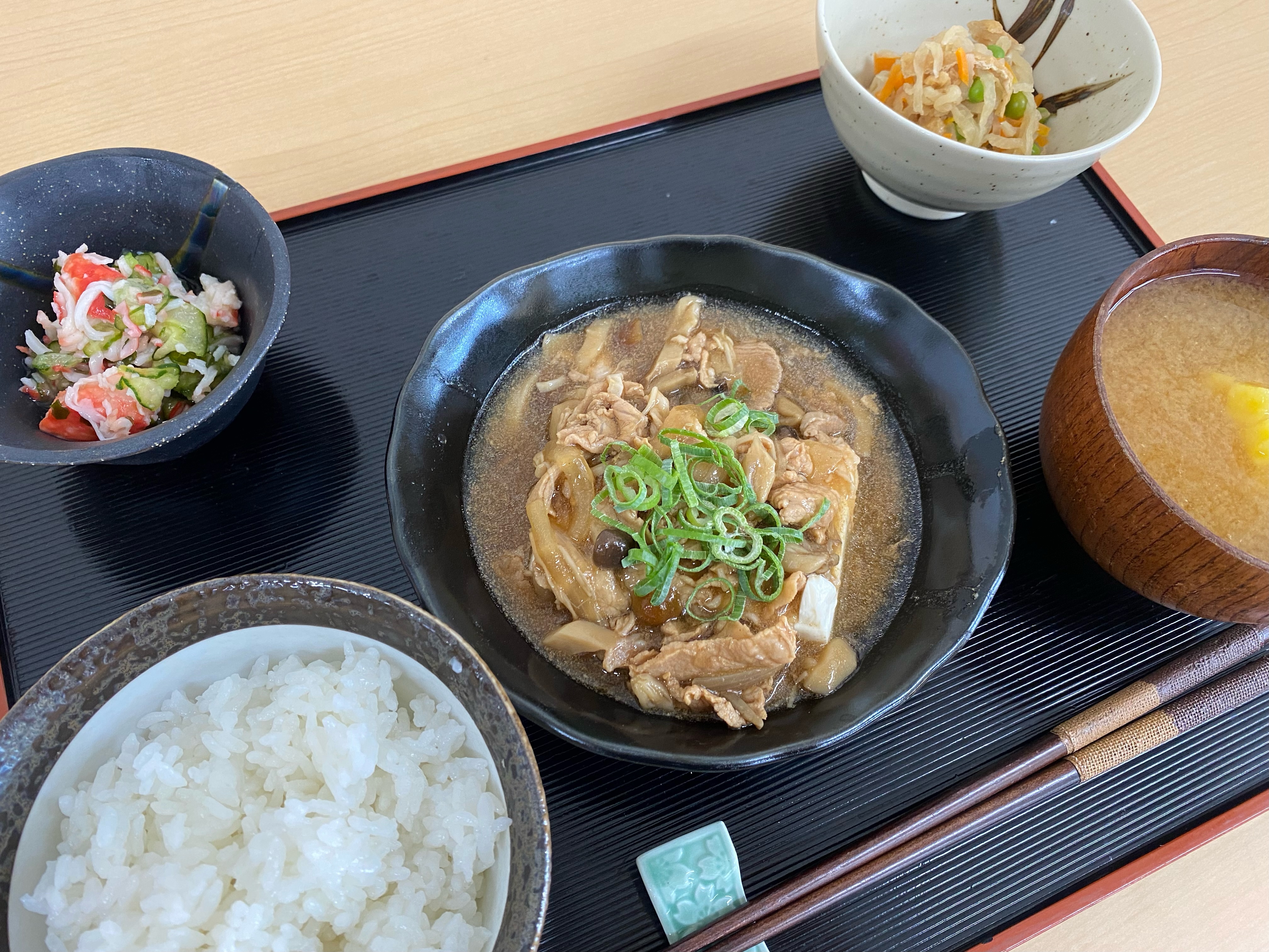 くみのき苑ゆらら　豆腐の豚肉きのこあんかけ