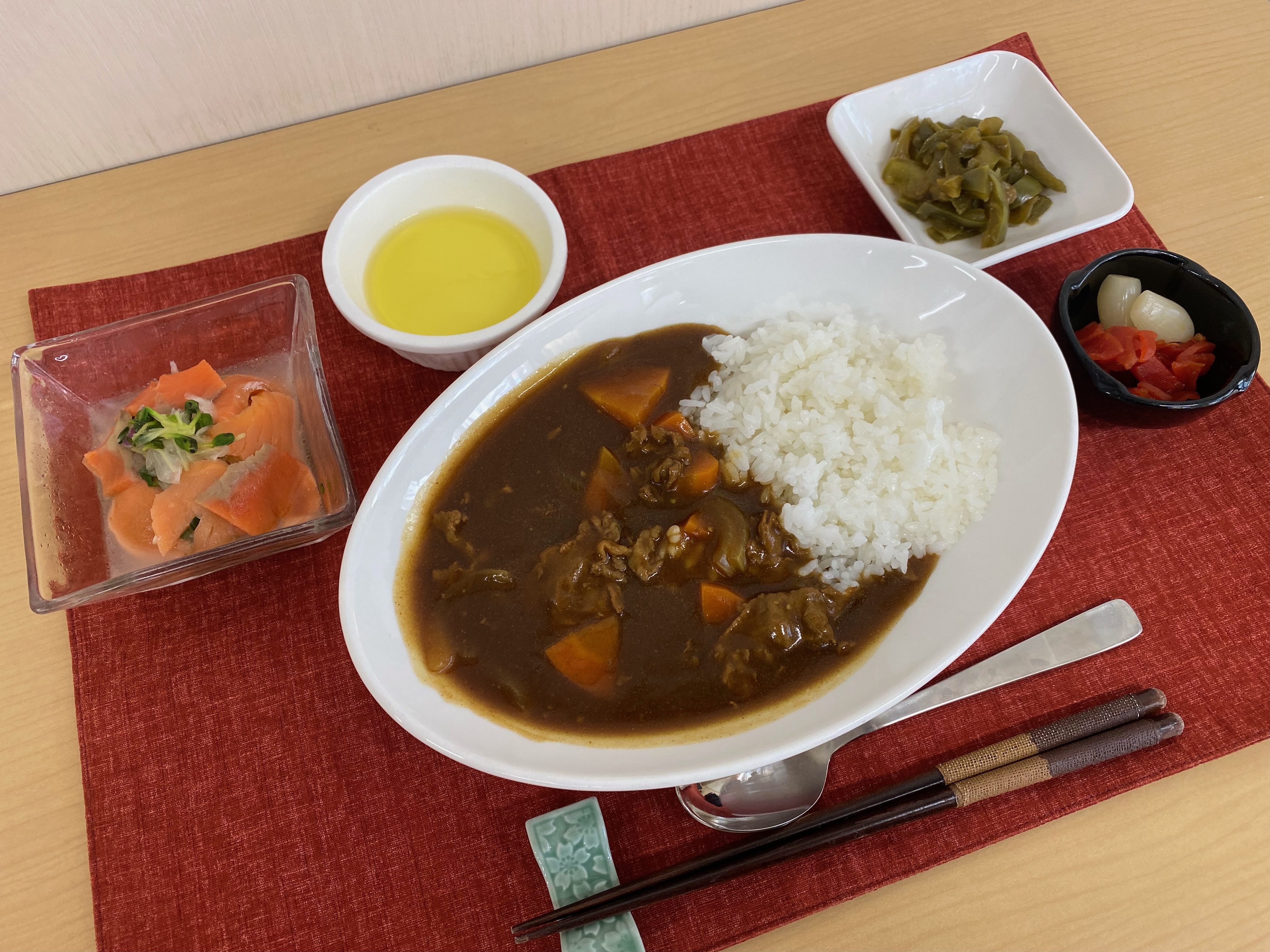 くみのき苑ゆらら　カレーライス