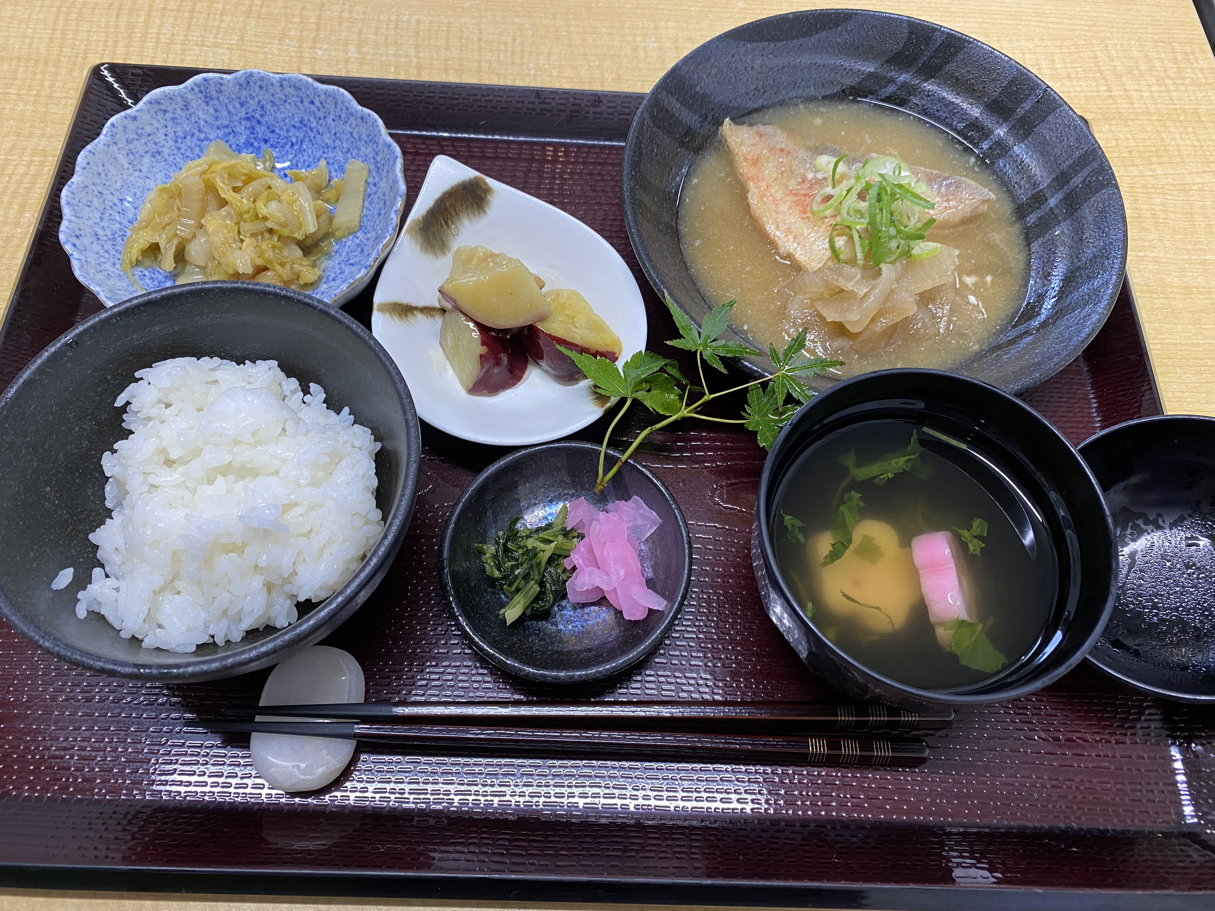 くみのき苑もず陵南　赤魚味噌煮