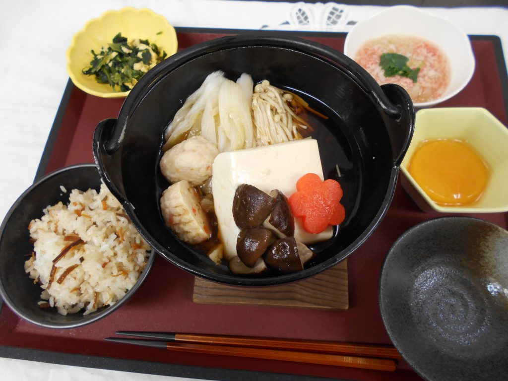 くみのき苑本部　湯豆腐鍋