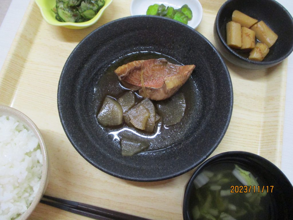 くみのき苑しらさぎ　赤魚の煮付