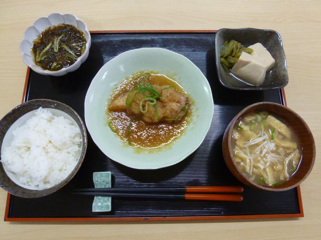 くみのき苑ゆらら　からすかれいの卸煮