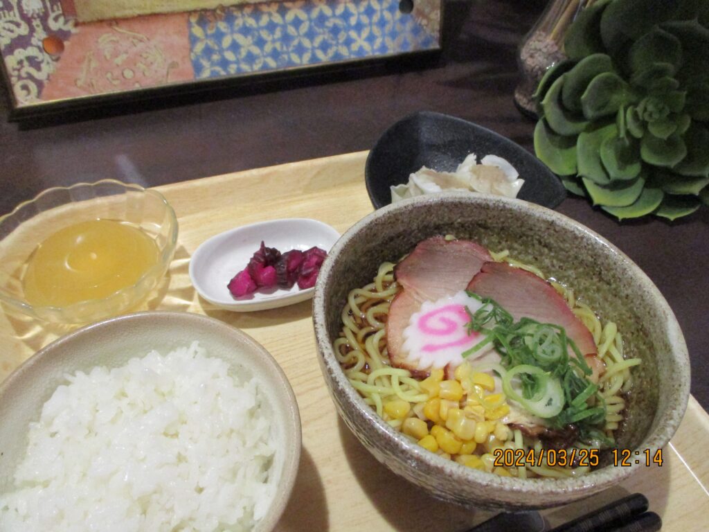 くみのき苑しらさぎ　醬油ラーメン