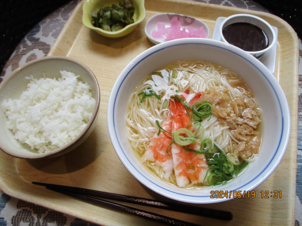 くみのき苑しらさぎ　煮麺