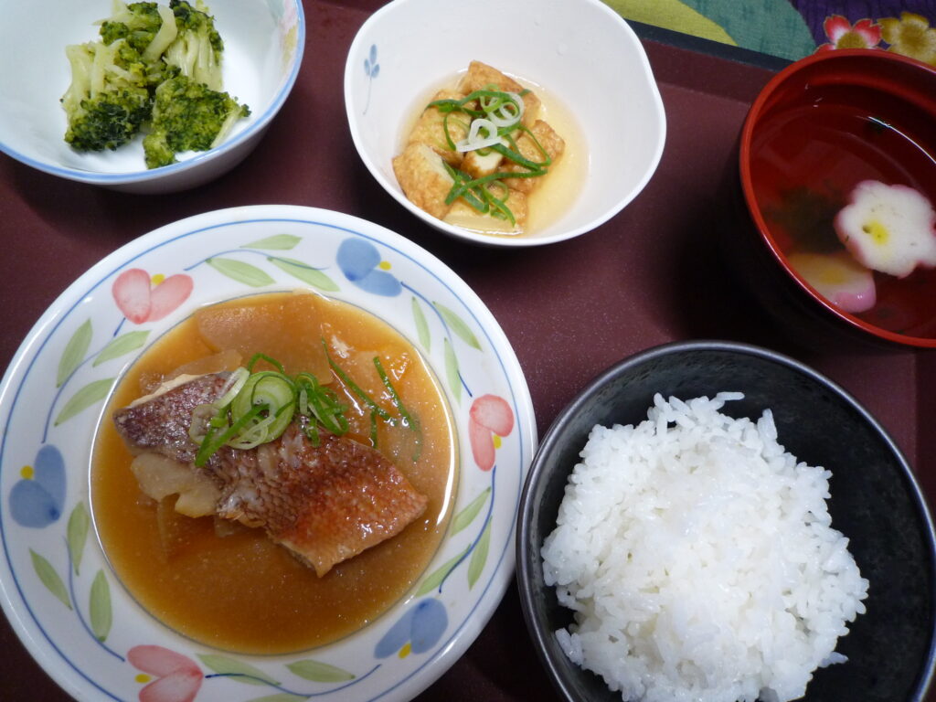 くみのき苑本部　赤魚の味噌煮