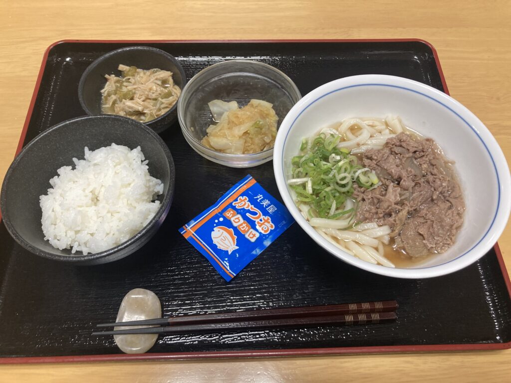 くみのき苑もず陵南　肉うどん