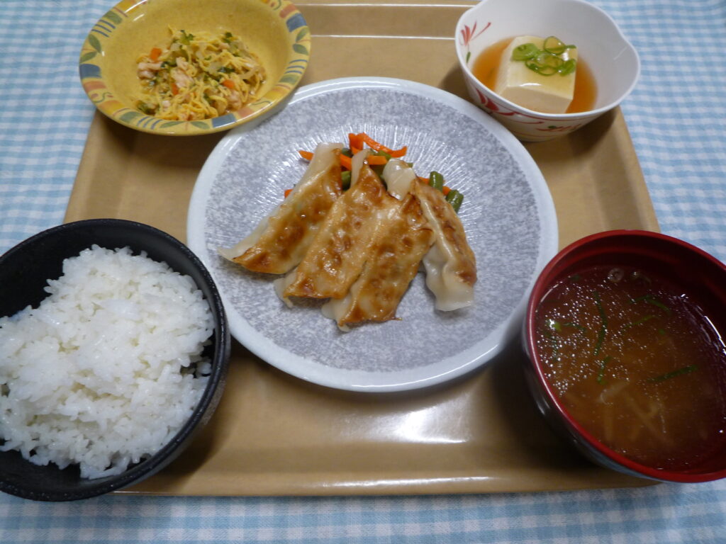 くみのき苑本部　焼餃子